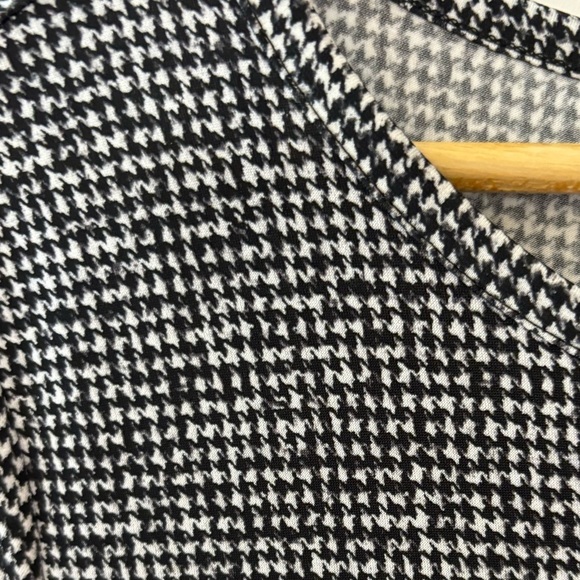 NWT Michael Michael Kors Houndstooth Pleated Hem Dress - Picture 7 of 8